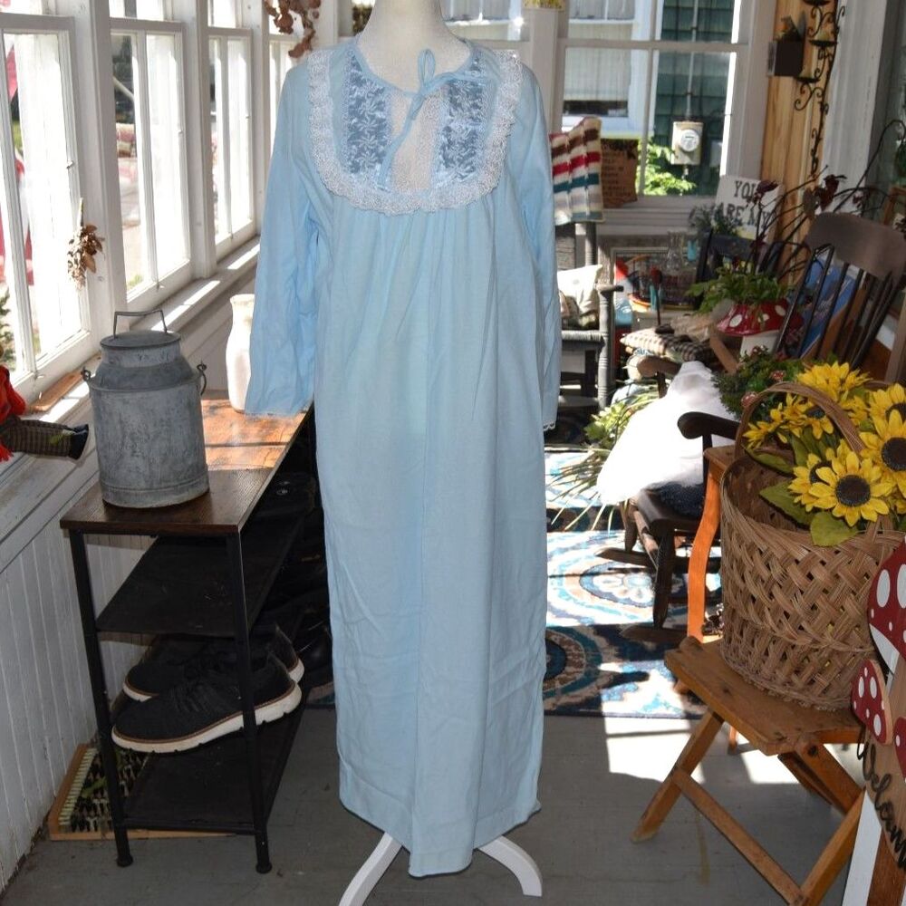 Vintage Glencraft Blue Long Nightgown Small Lace Yoke Union Made USA NWT